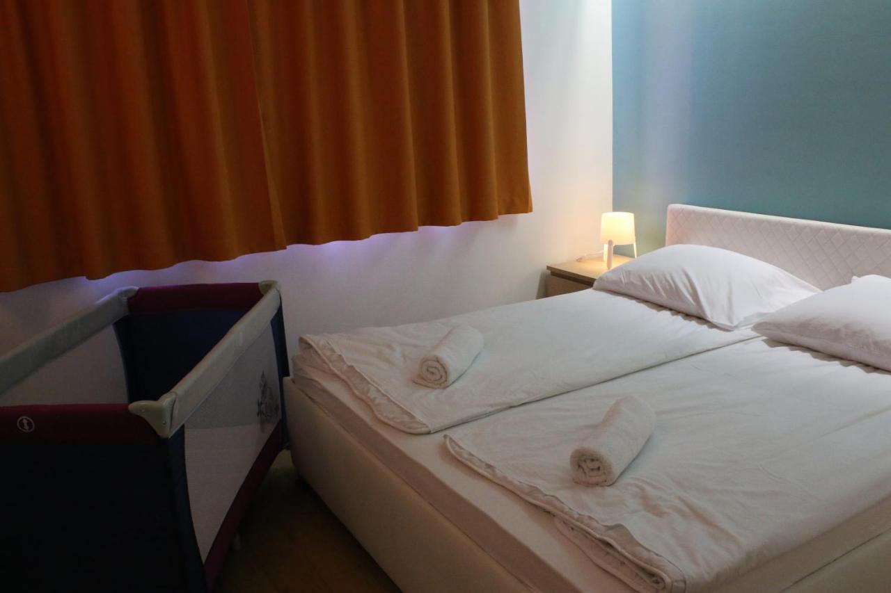 Prime Apartmans Balatonlelle Bagian luar foto